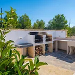 Villa Crigiada Luxury Pool